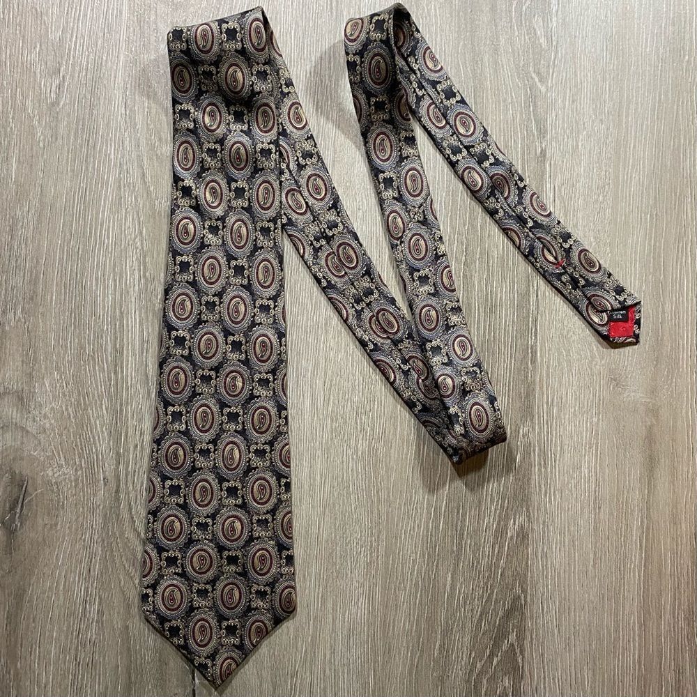 Halston Paisley Print Tie
